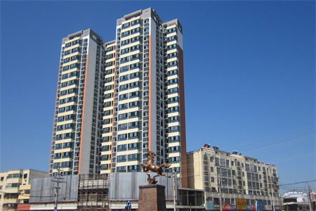 山钢碧桂园·玖珑台，套三带车位，南客厅，全明户型，好楼层